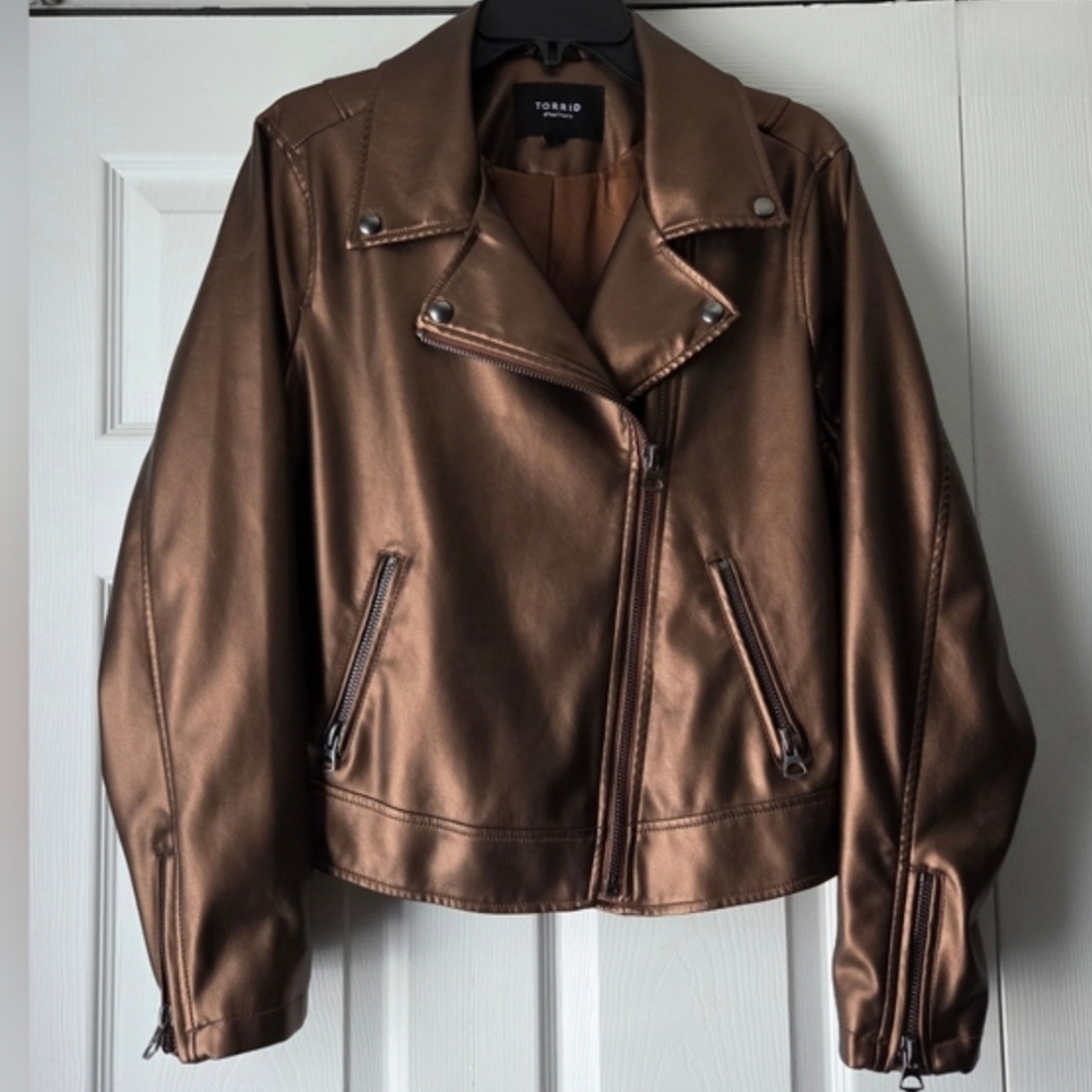 Torrid SIZE 2 Metallic Bronze Faux Leather Moto Jacket - Picture 3 of 6